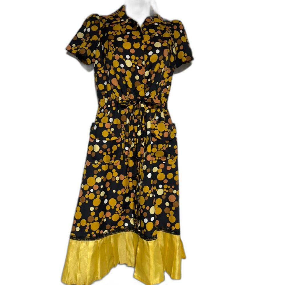 Silk Polka Dot vintage inspired Slimmer brand Manilla  M